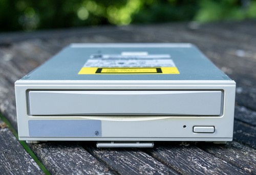 Applecd 300i plus - applecd, scsi