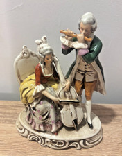 Figurines sujets musiciens - -,