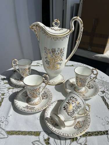 Rare service français - , à