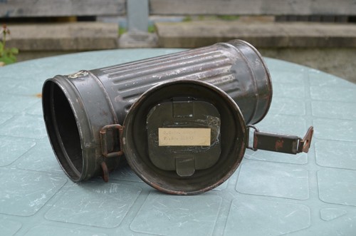 Boitier pour masque gaz - à,