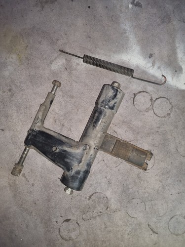 Support moteur vis piaggio - moteur,