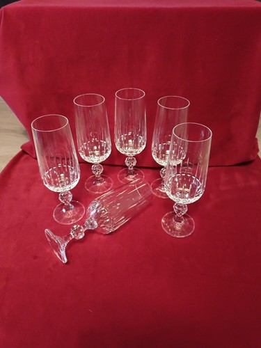 Flutes champagne en - à,