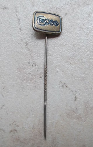 Badge vintage pins pétrole - badge,