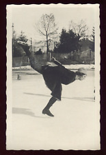 photo ancienne . Mégève 1932 . Patinage Artistique