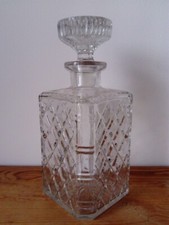 carafe à whisky en verre à pans coupés et croisillons