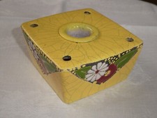 Ancien Encrier en Faience émaillée de fleurs signé couleur jaune superbe