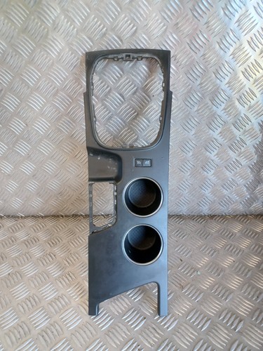 Console centrale porte gobelet