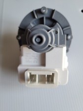 MACHINE A LAVER SABA