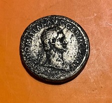 Sesterce - Domitien 85AD AE  Rome Germania à genoux RIC II 258 TB TTB Rare 3