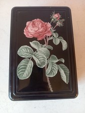 grosse boite métal noire