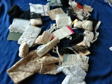 1   LOT DE DENTELLES DIVERSES