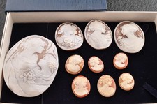 10 articles, camée coquille vintage couleur blanc et marron (total 354,0...