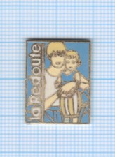 Pin’s La Redoute catalogue VPC