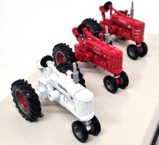 Ertl 1/64 - Farmall 'M' 3 Piece Tractor set 1939-1951 Diecast Farm Vehicles