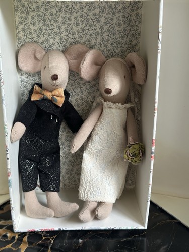 Couple mariés souris - couple,