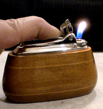 BRIQUET Ancien de Bureau