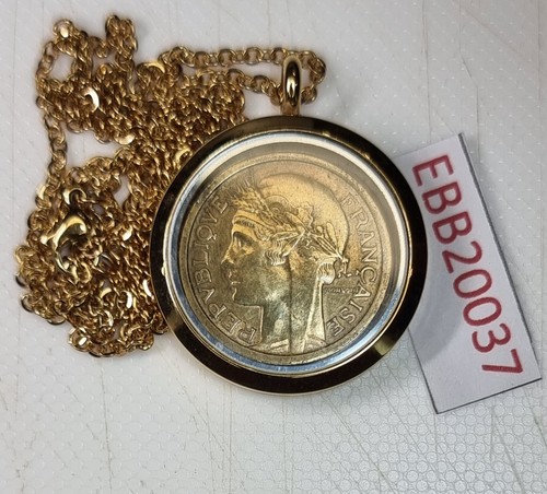 Medaillon pendentif pièce - medaillon,