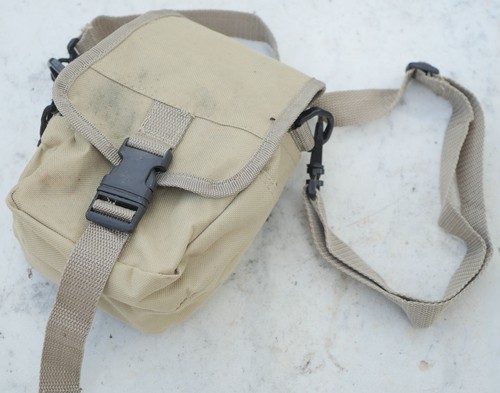 Genre militaire petite - -,