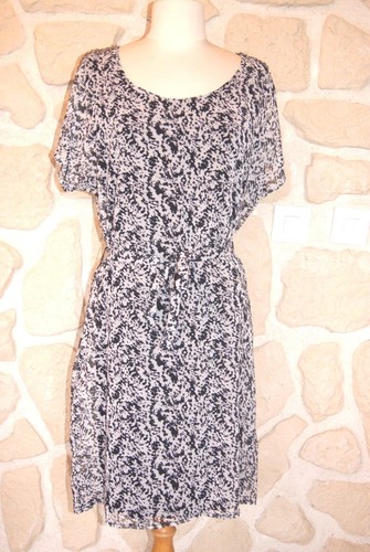 Robe noire blanche neuve - robe,