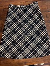 Burberry tweed skirt