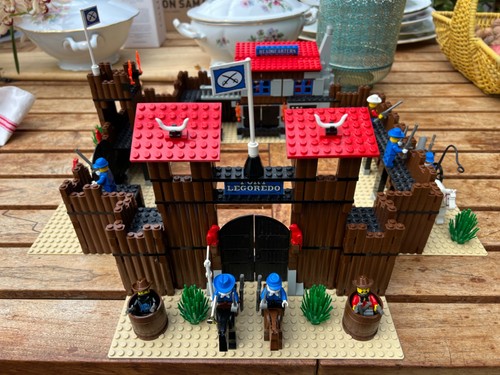 Lego ref 6769 fort - lego,