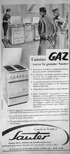 PUBLICITÉ 1956 SAUTER CUISINIÈRE GAZ VOYEZ LA GAMME ÉQUIPE 1 MILLION DE FAMILLES