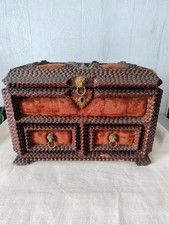 Ancien coffre à bijoux art populaire Tramp-Art