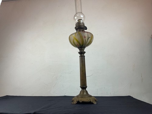 Grande lampe petrole - lampe, a