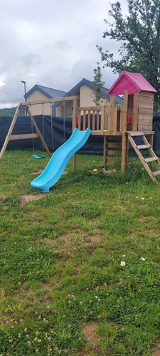 Aire jeux bois 2 - aire,
