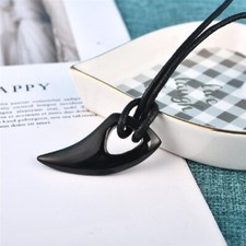 COLLIER DESIGN CORNE NOIRE DE