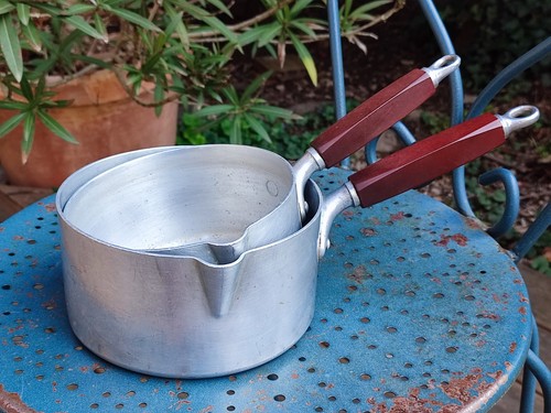 Anciennes casseroles alu - casseroles,