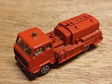 Ancien CAMION DE POMPIERS