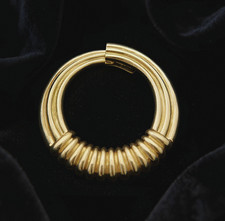 Van Cleef & Arpels x PERY Fils - Broche - 23,7 gr  Cercle - or 18 carats 750 18K