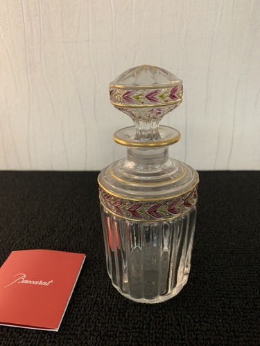 Flacon modèle laurier - , en