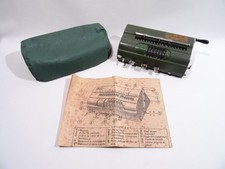 ANCIENNE MACHINE A CALCULER