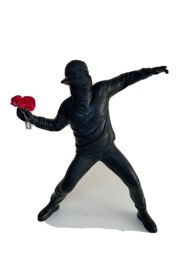 Artoyz banksy flower throwers - banksy,