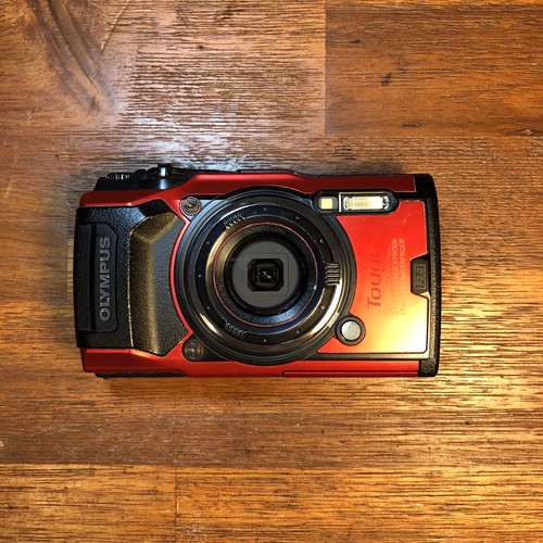 Olympus tough red 12mp - tough,
