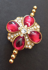 Broche signée Christian Dior