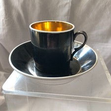 TASSE ET SOUCOUPE    PORCELAINE DE PARIS    19 EME SIECLE INV  2012