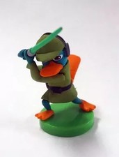 Mini figurine 44.Agent P "Oeuf