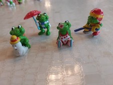   GRENOUILLES KINDER FERRERO MONOBLOC LOT DE 4