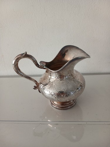 Petit pot lait - à,