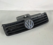 Calandre Pare Choc Avant Emblème Calandre VOLKSWAGEN Polo 4 9N Ref 6Q0853651 C