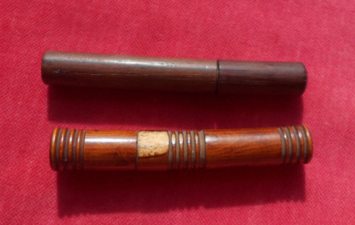 Deux anciens porte - anciens, aiguilles