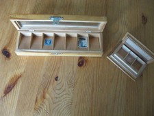 2 BOÎTE À TIMBRES