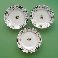 3 assiettes en faïence