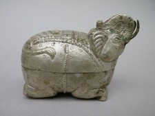 Cambodge boite à chaux bétel