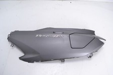 Carénage arrière gauche SUZUKI BURGMAN 650 EXECUTIVE 2013-2017