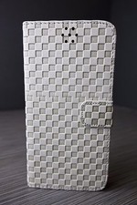 Grid Pattern Wallet Flip Stand