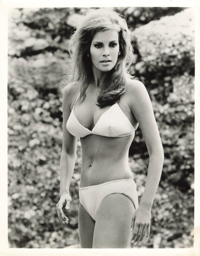 Raquel welch une - raquel, nommée